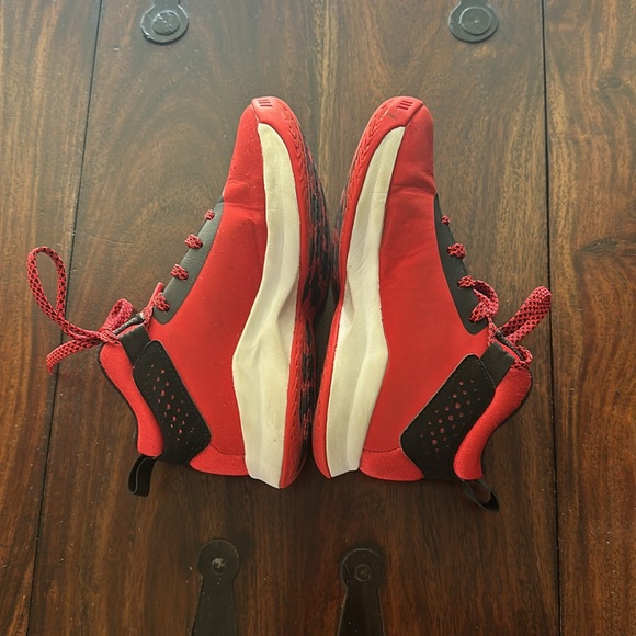 Adidas Toddler Boys Red Sneakers Size 12 Wide - Picture 4 of 10